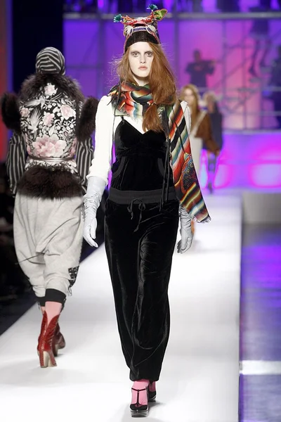 Look 34